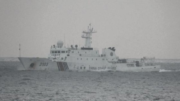 配资门户首页地址 两艘大陆海警船，悄无声息来到背后，让全程戒备的台军大吃一惊